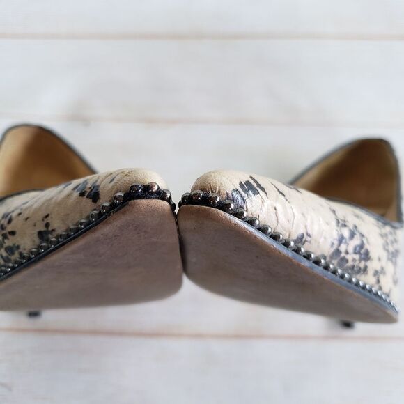 Coach Leather Animal Print Pointy Toe Studded Stiletto Heels Pump Size 7.5 - Picture 14 of 16
